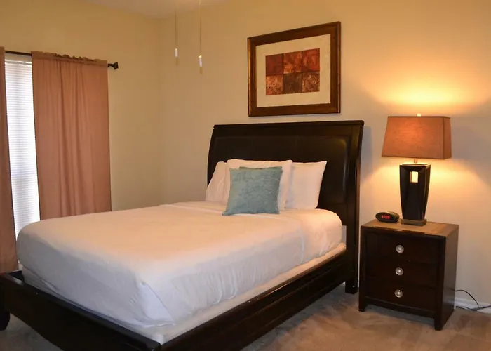 The Reside Fully Furnished Condos - Medical Stays Welcome